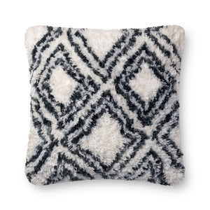 Loloi's PILLOWS rug, Style: P0711 Charcoal / White. At the cheapest price in the 22" x 22" Cover w/Down size.
